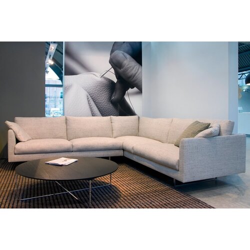 Montis Montis Axel Bank Montis Montis Axel Bank