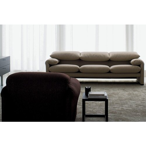 Cassina Cassina Maralunga bank Cassina Cassina Maralunga bank