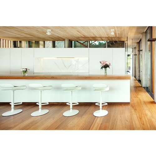 Kristalia Kristalia BCN hoge krukken Kristalia Kristalia BCN hoge krukken