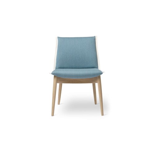 Carl Hansen & Søn Carl Hansen & Søn Embrace Chair Carl Hansen & Søn Carl Hansen & Søn Embrace Chair