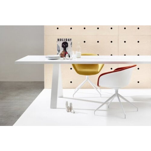 Arper Arper Cross Table Arper Arper Cross Table