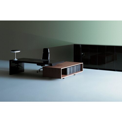 Tecno Tecno Asymmetrical Desk Tecno Tecno Asymmetrical Desk