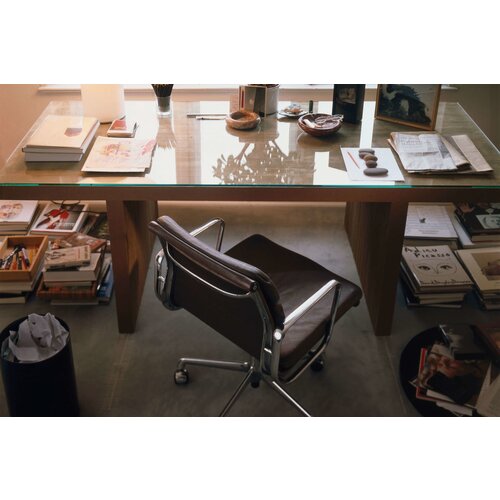 Vitra Vitra Soft Pad Group EA 217 bureaustoel Vitra Vitra Soft Pad Group EA 217 bureaustoel