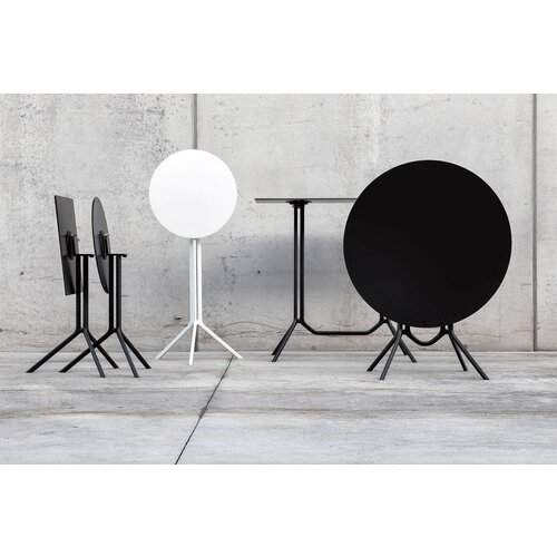 Kristalia Kristalia Poule tafel Kristalia Kristalia Poule tafel