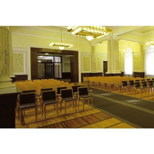 Inno Inno CD Stack kuipstoel Inno Inno CD Stack kuipstoel