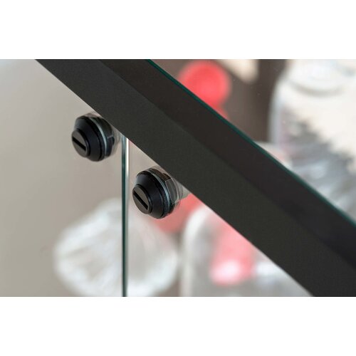 Van Esch Van Esch Stolp vitrinekast Van Esch Van Esch Stolp vitrinekast