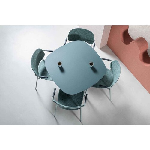 De Vorm De Vorm Hale Table De Vorm De Vorm Hale Table