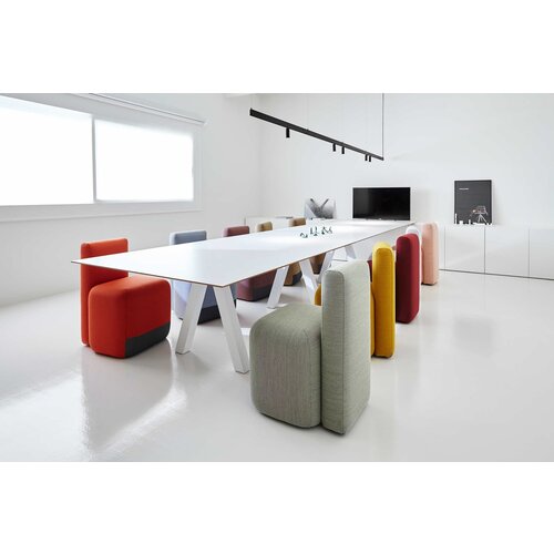 Viccarbe Viccarbe Trestle Table Viccarbe Viccarbe Trestle Table