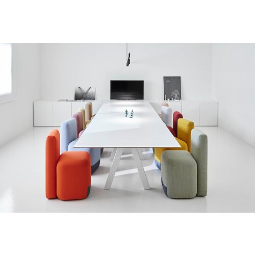 Viccarbe Viccarbe Trestle Table Viccarbe Viccarbe Trestle Table