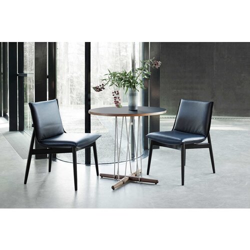 Carl Hansen & Søn Carl Hansen & Søn Embrace Table Carl Hansen & Søn Carl Hansen & Søn Embrace Table