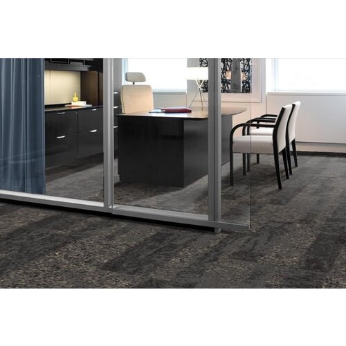 Interface Interface Human Nature 810 tapijtstroken /-planks Interface Interface Human Nature 810 tapijtstroken /-planks