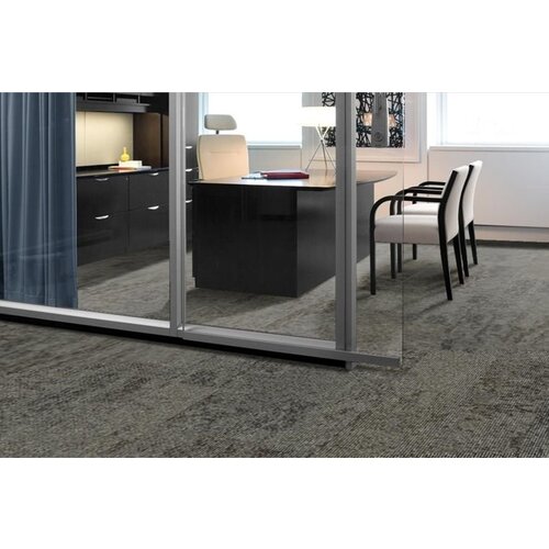 Interface Interface Human Nature 820 tapijtstroken /-planks Interface Interface Human Nature 820 tapijtstroken /-planks