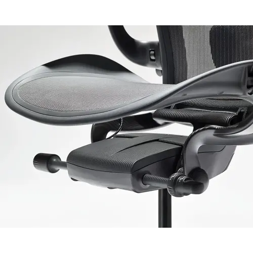Refurbished Aeron Remastered Herman Miller Chair (Graphite) Refurbished Aeron Remastered Herman Miller Chair (Graphite)